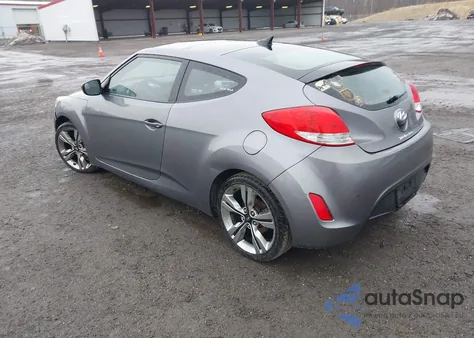 2012 Hyundai Veloster Base W/Black z USA, uszkodzony, nr VIN KMHTC6AD9CU064717